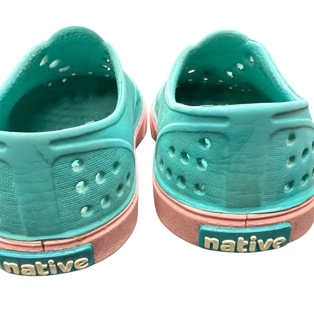 Native Miller Turquoise and‎ Pink Water Shoes Lightweight Waterproof Toddler 6